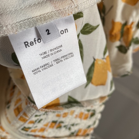 NWT Reformation Delevan Top in Lemonade Size 2 - Picture 6 of 6